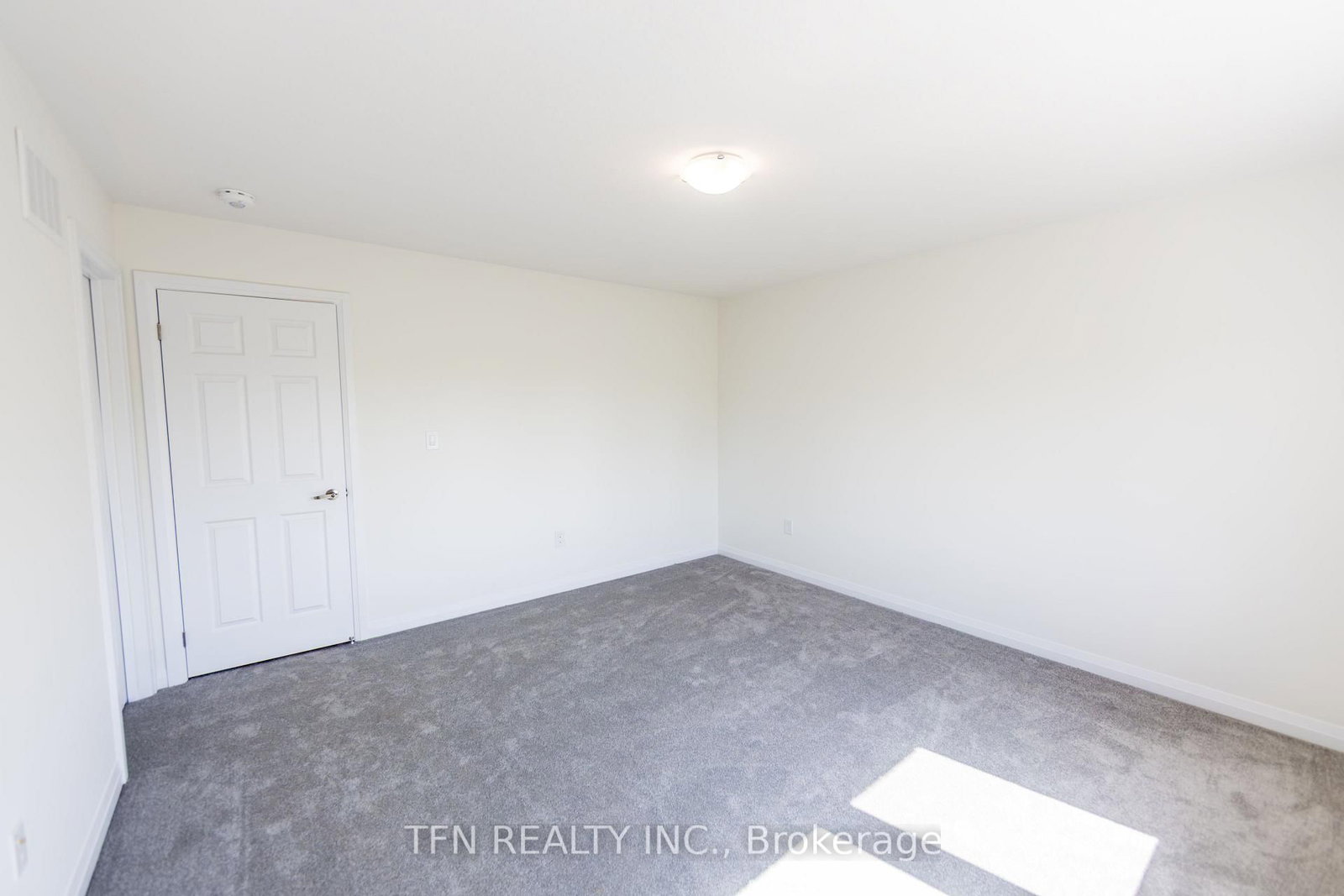 385 Starlight Avenue • Woolwich, ON photo 36