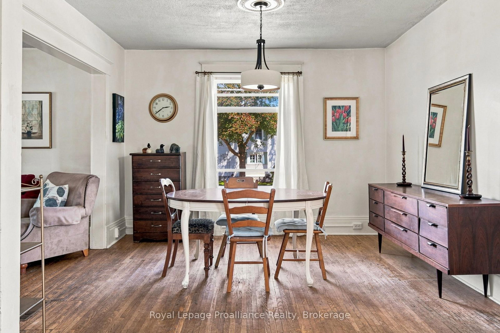 135 Mcgill Street • Quinte West, ON photo 13