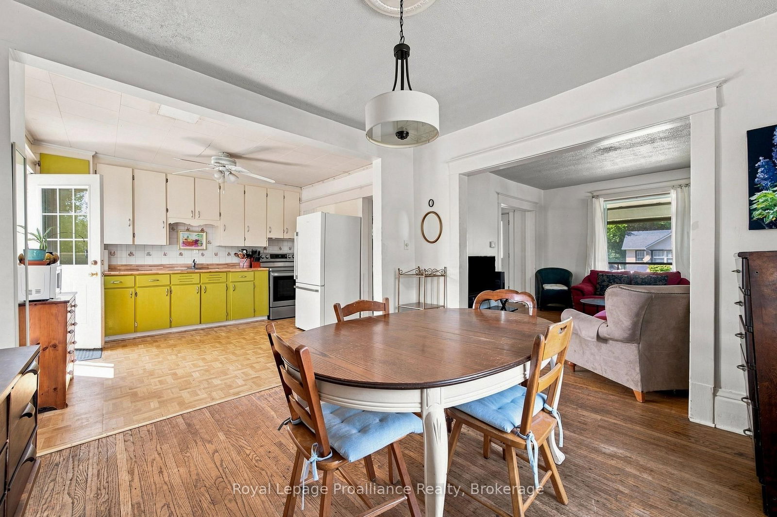 135 Mcgill Street • Quinte West, ON photo 14