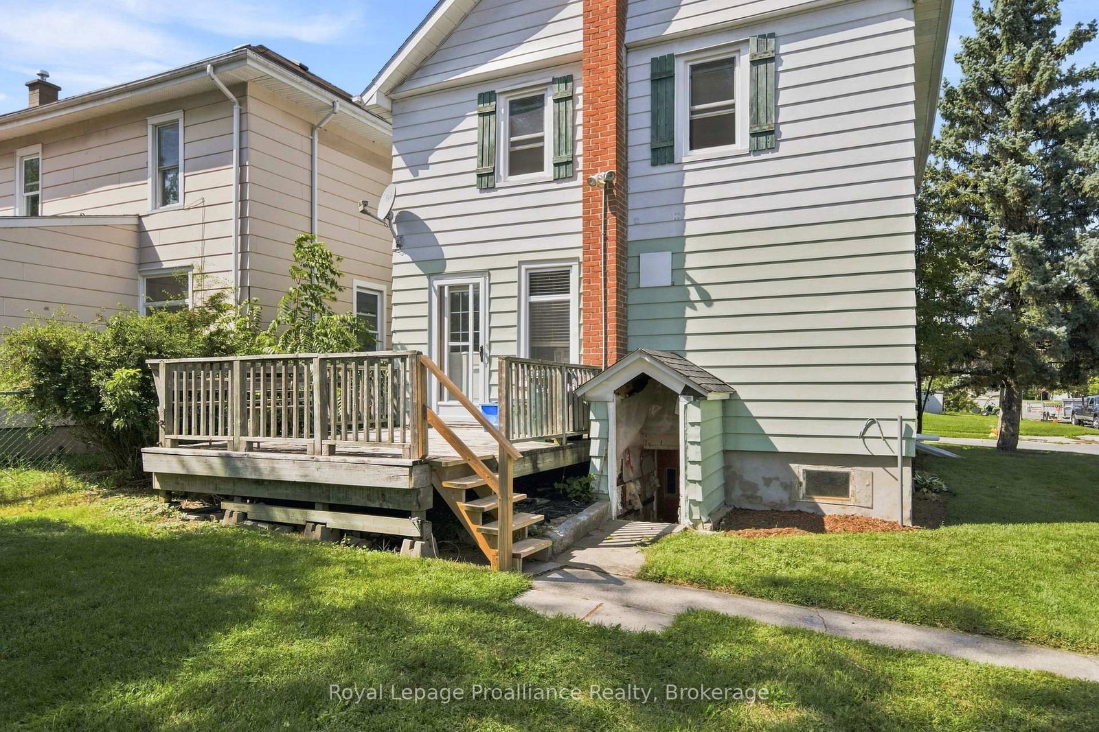 135 Mcgill Street • Quinte West, ON photo 33