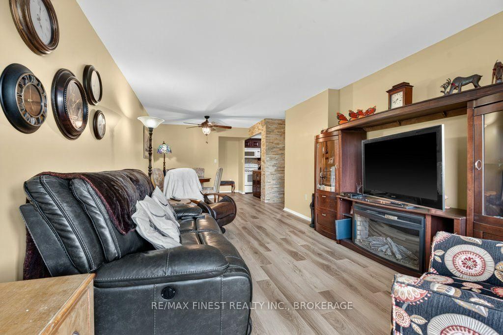 120 Barrett Court • #307 • Kingston, ON photo 5