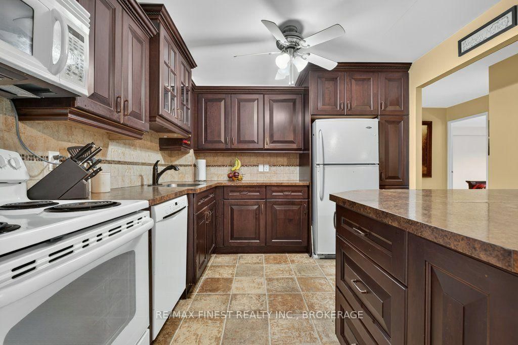 120 Barrett Court • #307 • Kingston, ON photo 7