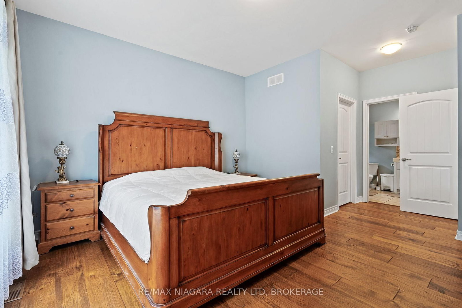 255 Lakeshore Road • St. Catharines, ON photo 14