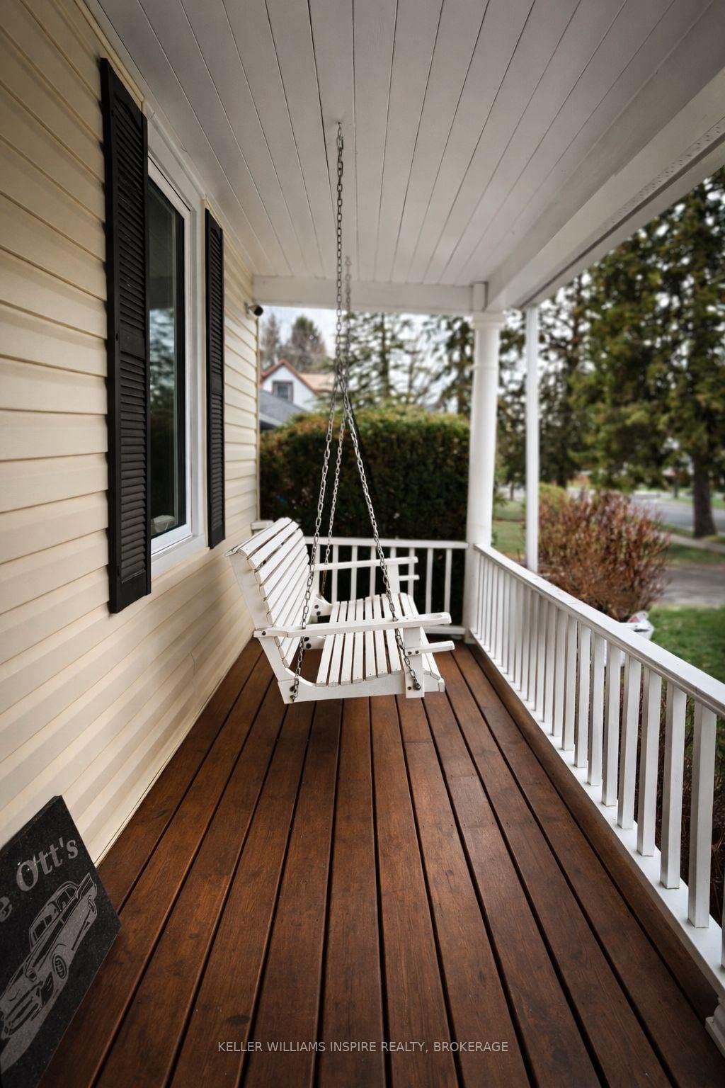 39 Centre Street • Brighton, ON photo 4