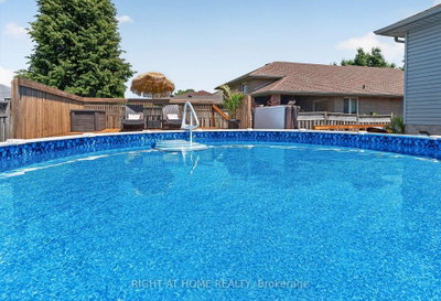 10 Galbraith Court • St. Thomas, ON photo 3