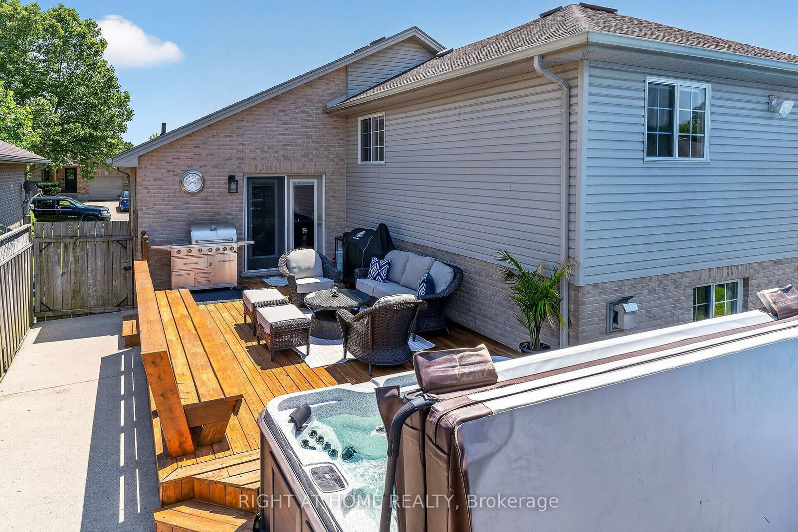 10 Galbraith Court • St. Thomas, ON photo 41