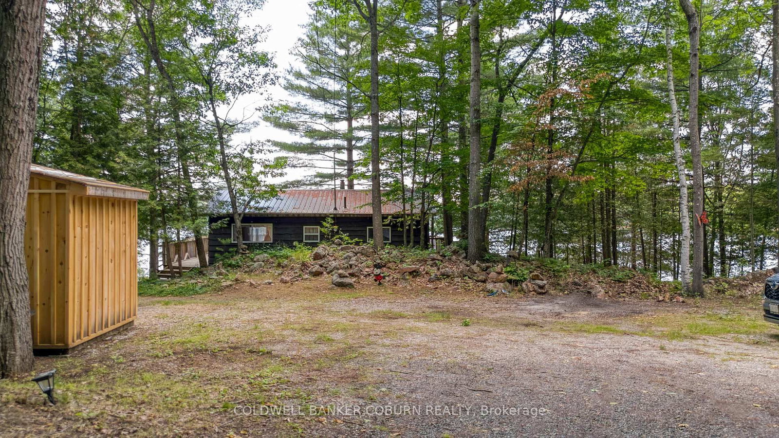 1015 Oak Lane N • Sharbot Lake, ON photo 47