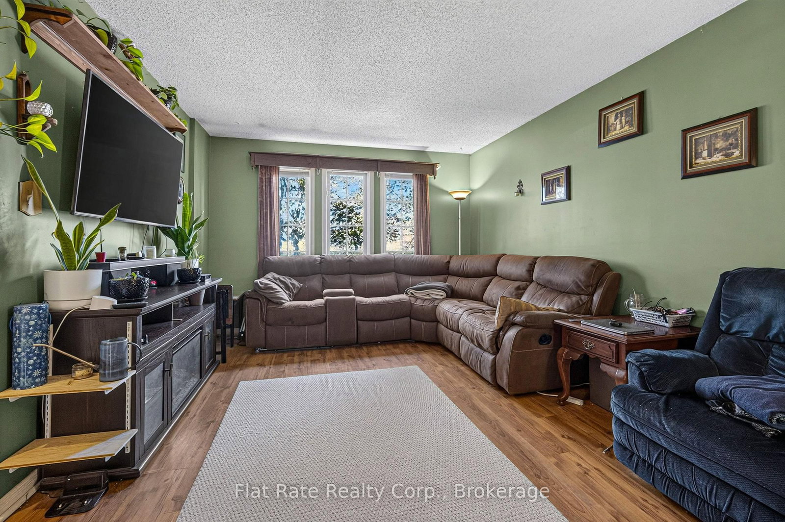 5 HUDSPETH Court • Kawartha Lakes, ON photo 4