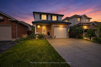 17 Bush Clover Crescent • Kitchener, ON photo 2