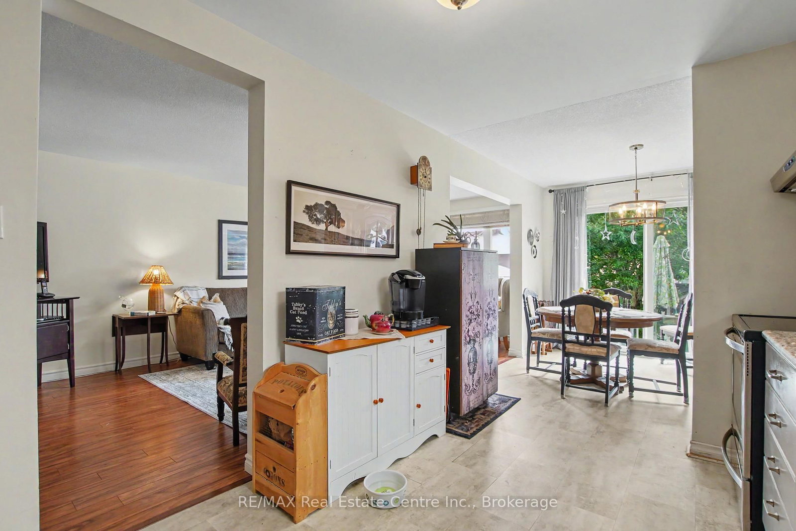 17 Bush Clover Crescent • Kitchener, ON photo 8