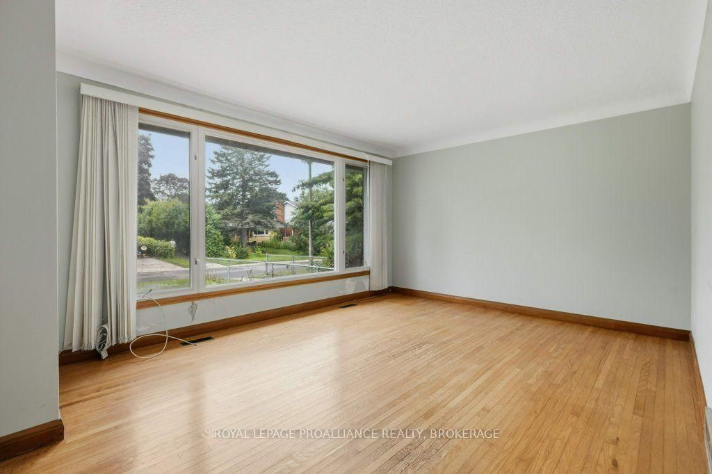 59 Campbell Crescent • Kingston, ON photo 6