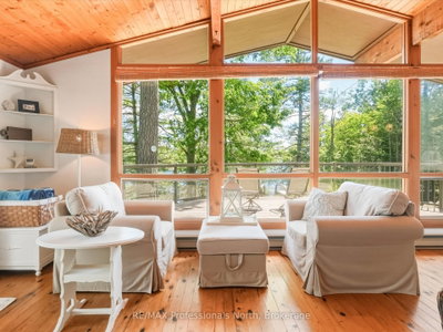 23 Taylor Island • Gravenhurst, ON photo 2