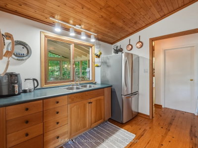 23 Taylor Island • Gravenhurst, ON photo 9