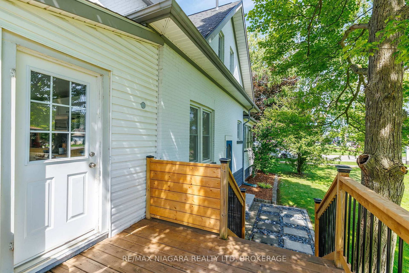 164 Kent Street • Port Colborne, ON photo 35
