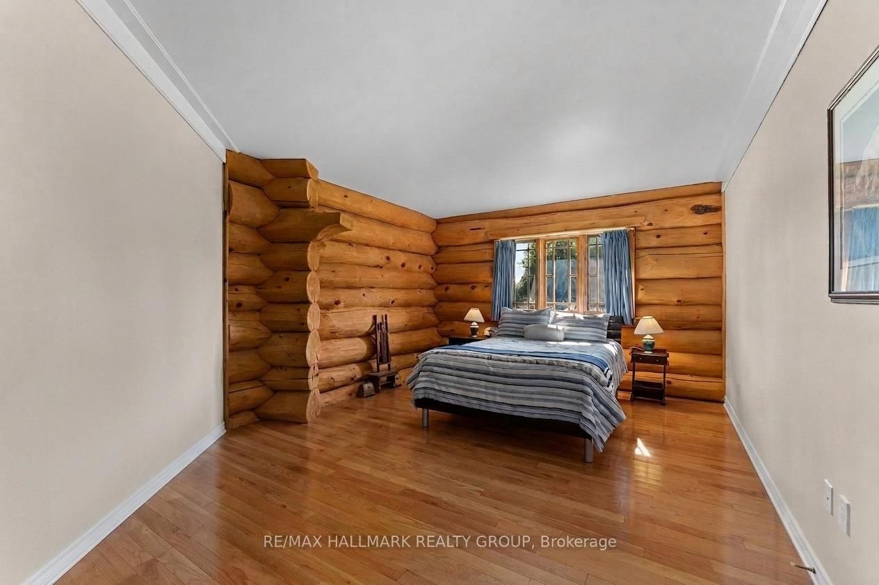 2185 Old Second Line Road • Ottawa, ON photo 32