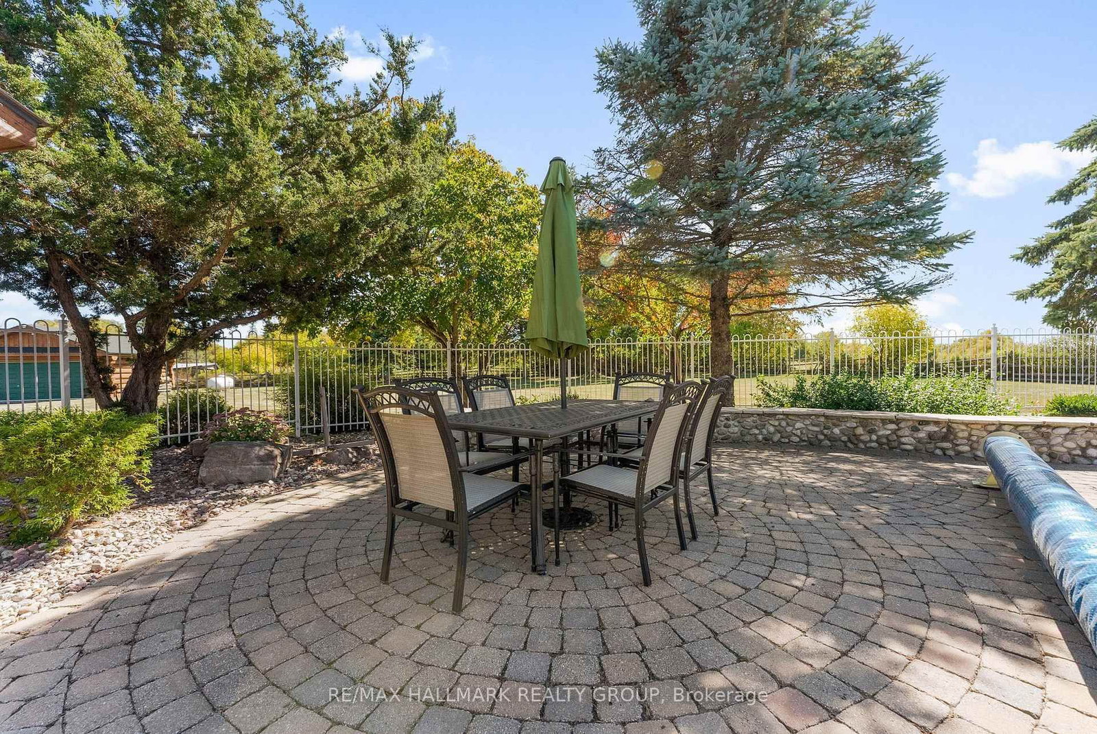 2185 Old Second Line Road • Ottawa, ON photo 48