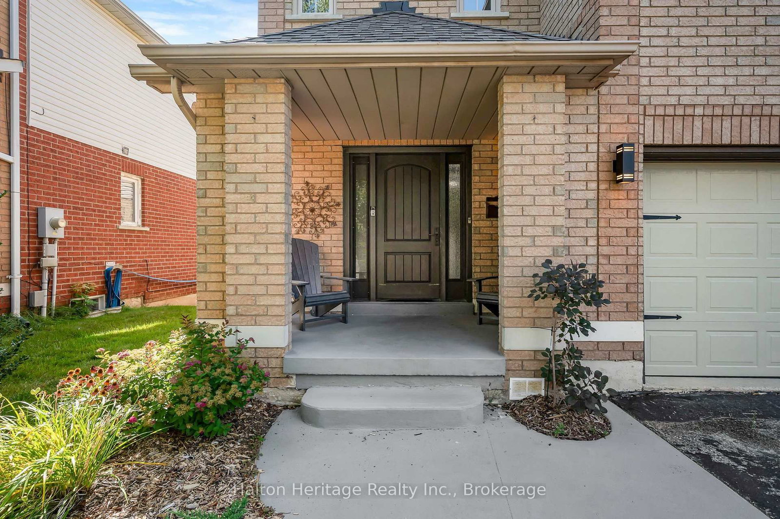 24 Segwun Road • Hamilton, ON photo 2