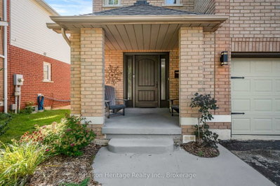 24 Segwun Road • Hamilton, ON photo 2