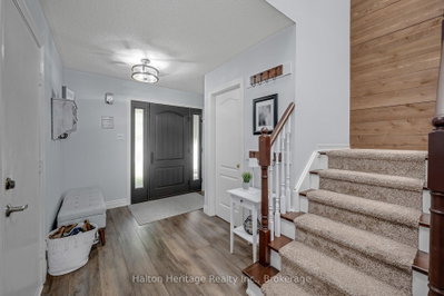 24 Segwun Road • Hamilton, ON photo 3