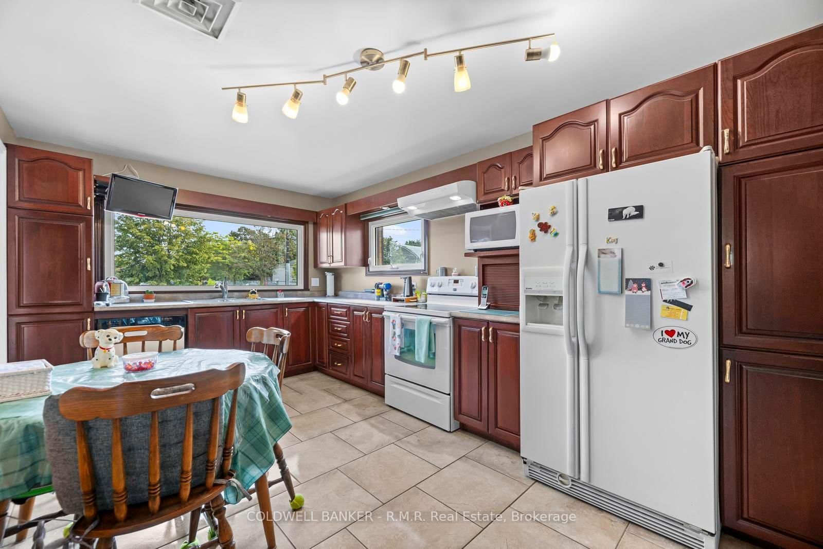 455 Campbell Street • Cobourg, ON photo 9