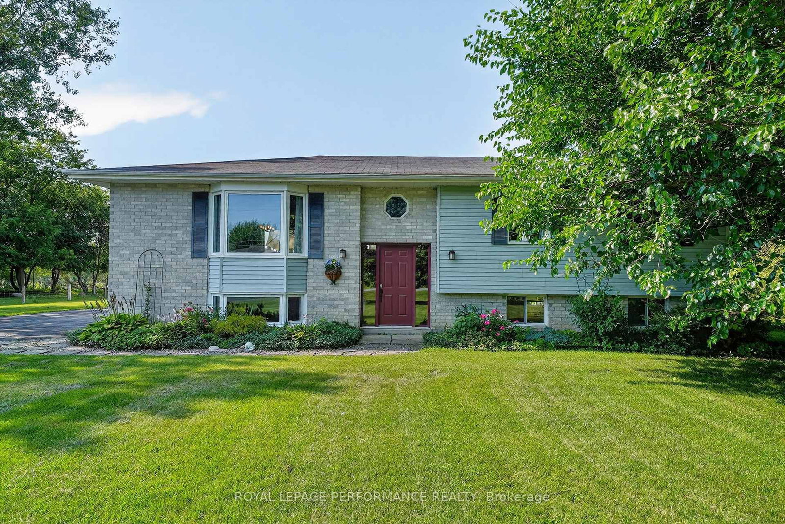 16217 Northfield Road • South Stormont, ON photo 3