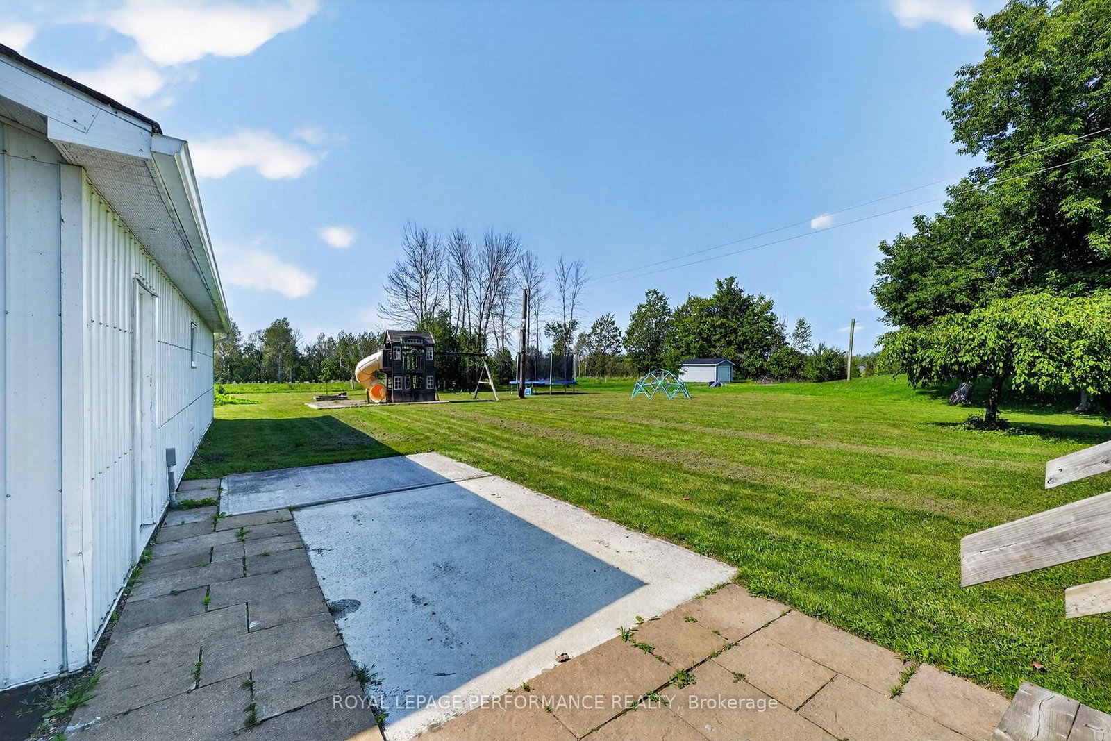 16217 Northfield Road • South Stormont, ON photo 38