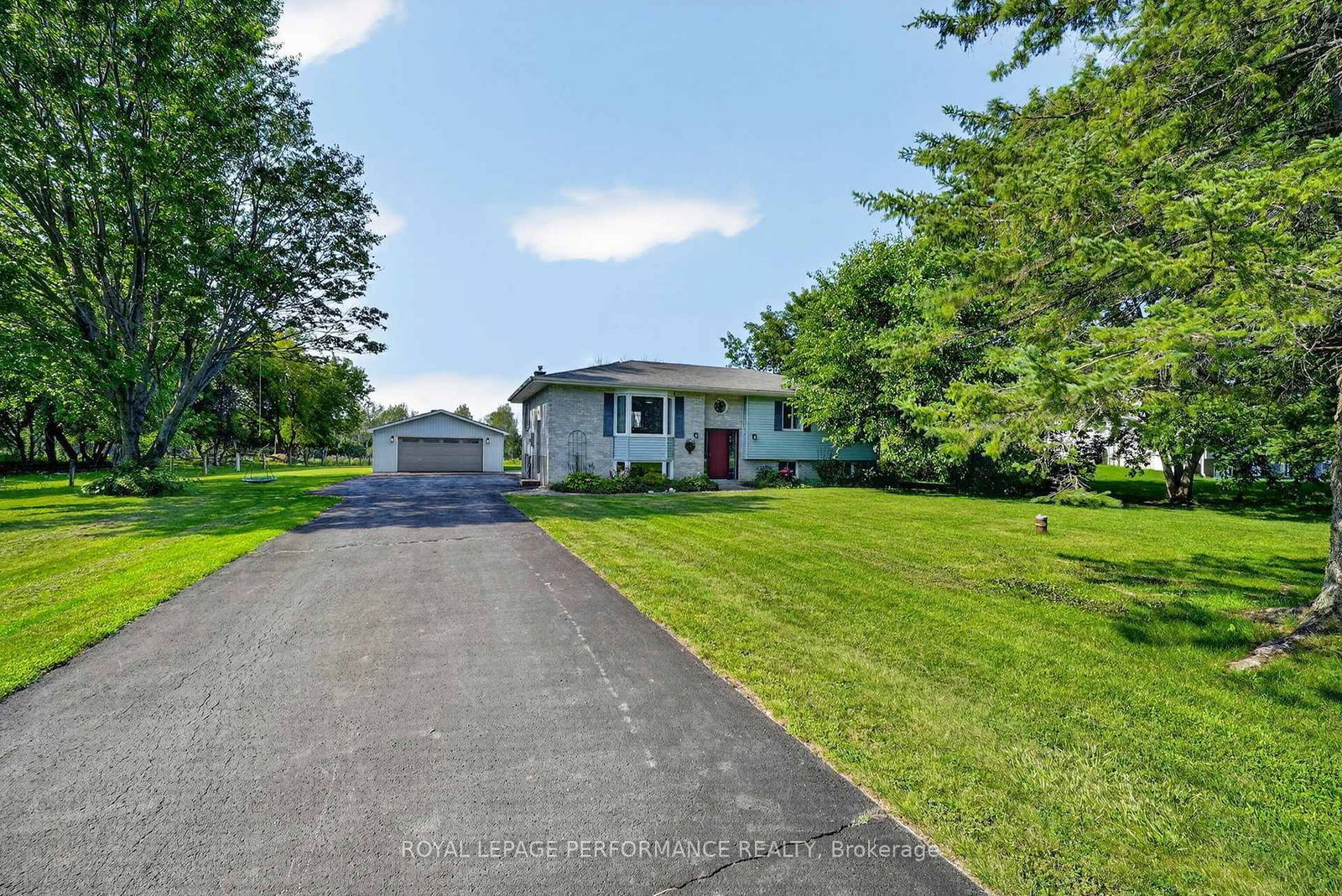 16217 Northfield Road • South Stormont, ON photo 5
