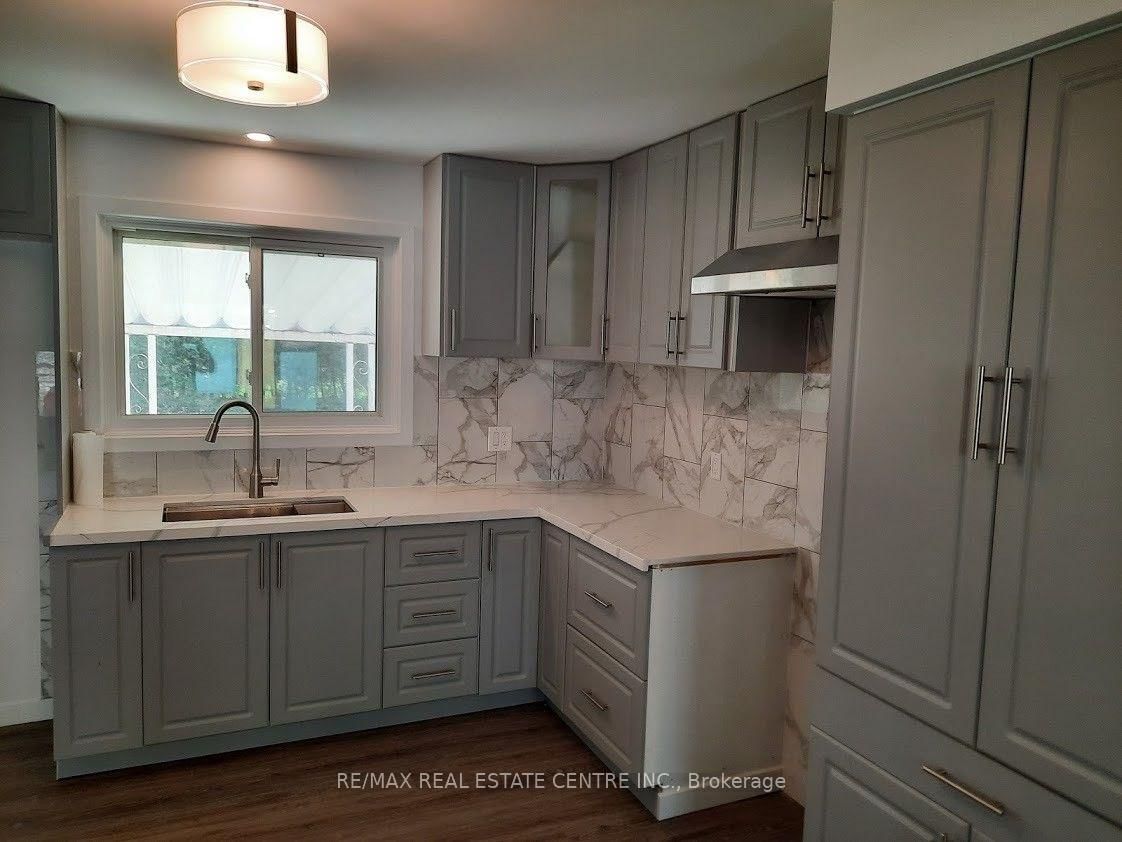 391 Tamarack Drive • Waterloo, ON photo 2