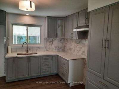391 Tamarack Drive • Waterloo, ON photo 2