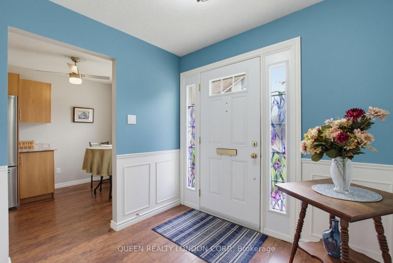 528 Cranbrook Road E