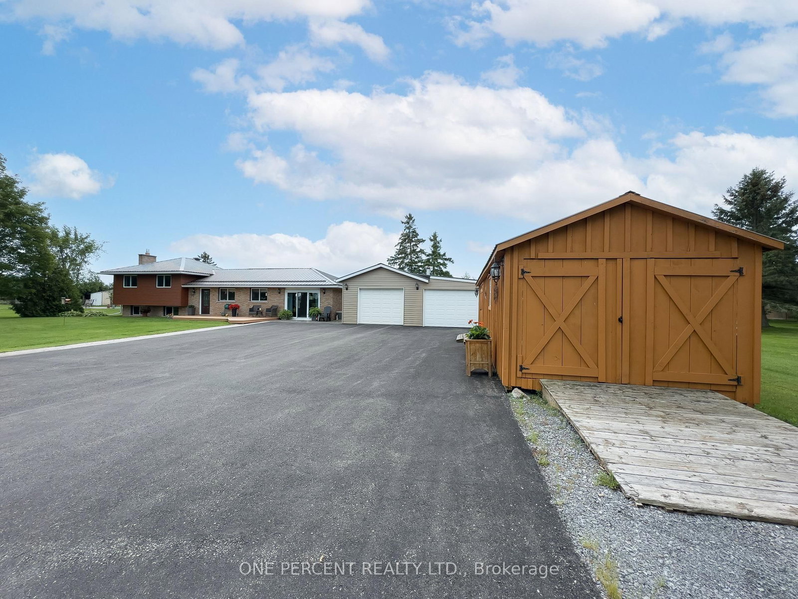 858 Eden Grove Road • Front of Leeds & Seeleys Bay, ON photo 5