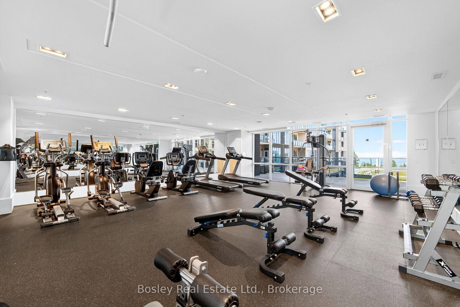16 Concord Place • #550 • Grimsby, ON photo 21