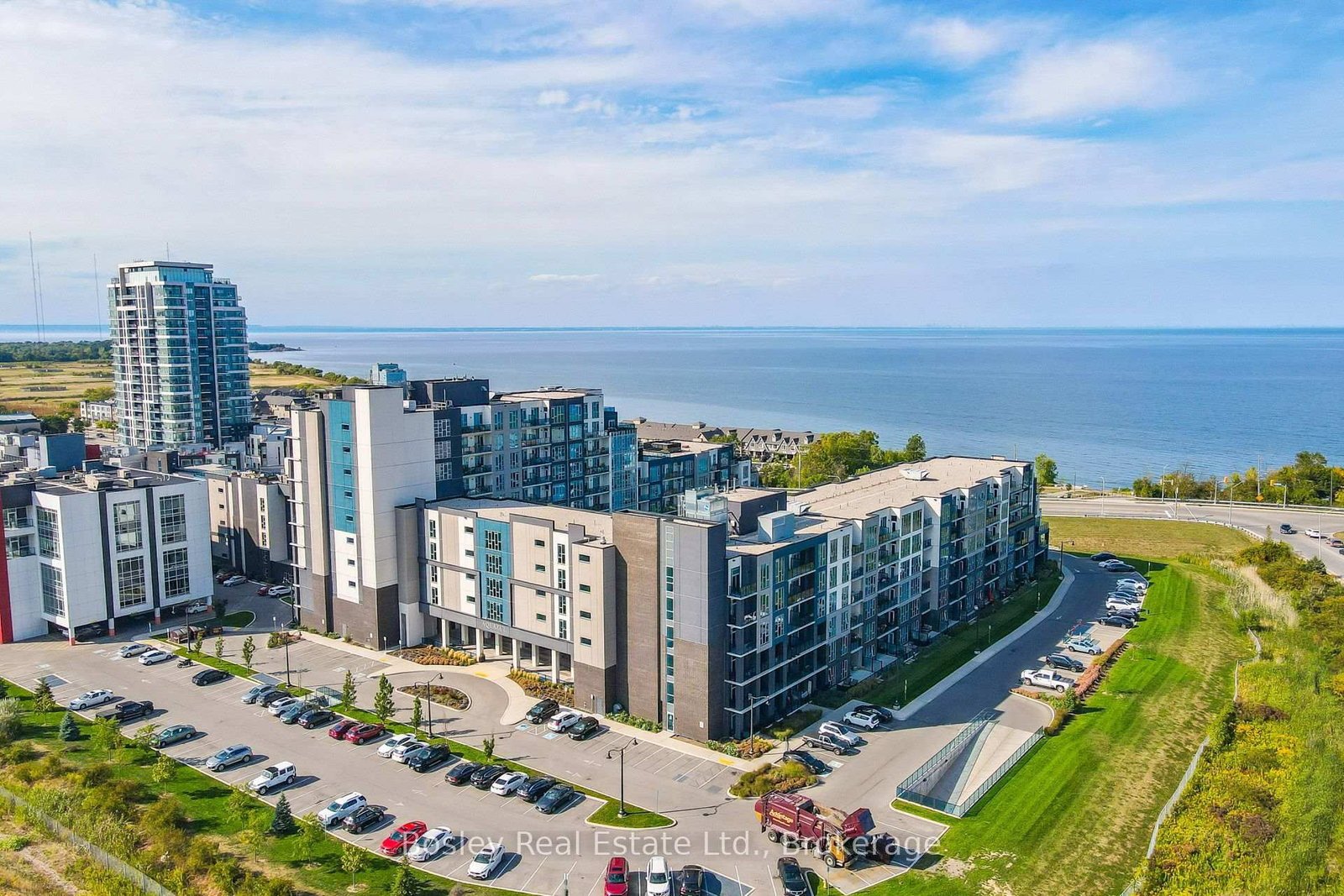 16 Concord Place • #550 • Grimsby, ON photo 5
