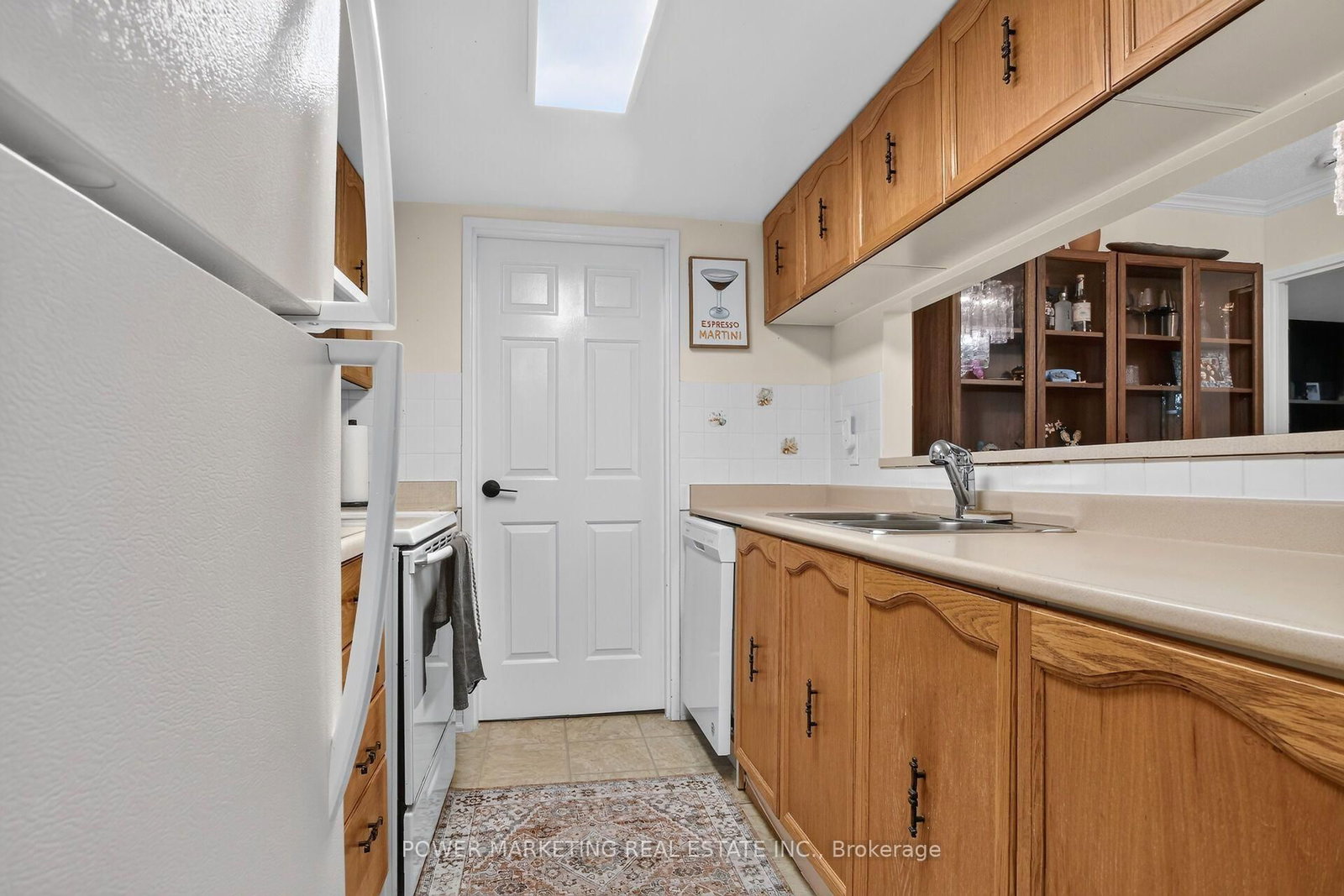 2019 CARLING Avenue • #310 • Ottawa, ON photo 8