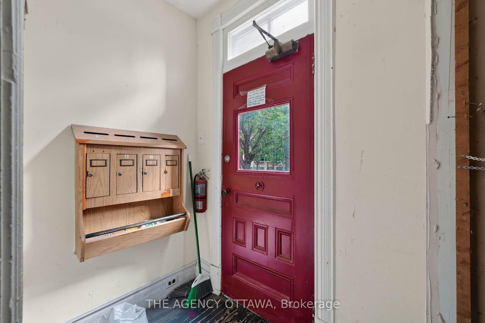 64 Bayswater Avenue • Ottawa, ON photo 6
