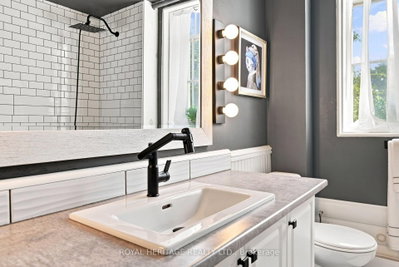 13 Richmond Street E • Kawartha Lakes, ON photo 9
