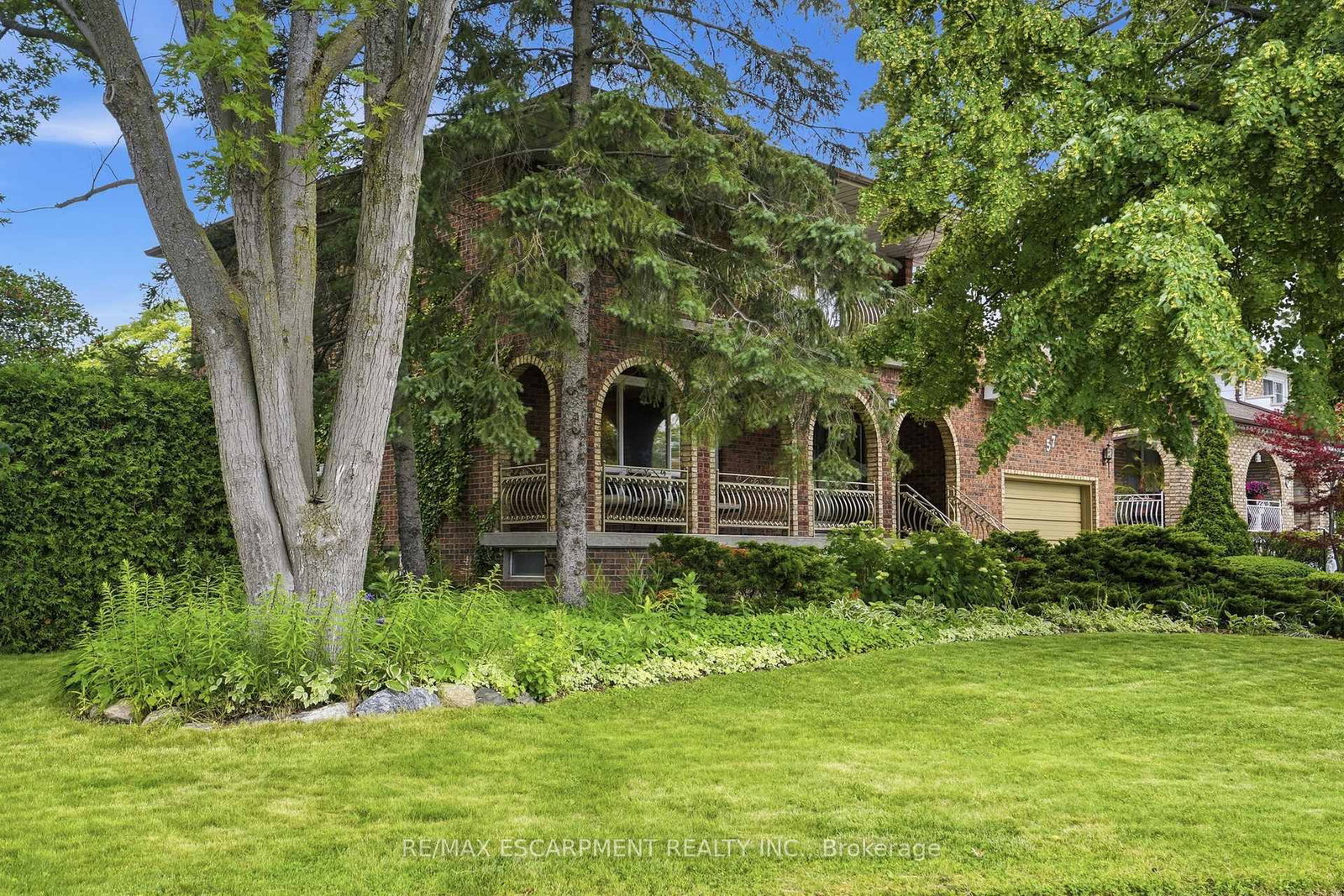57 NEIL Avenue • Hamilton, ON photo 3