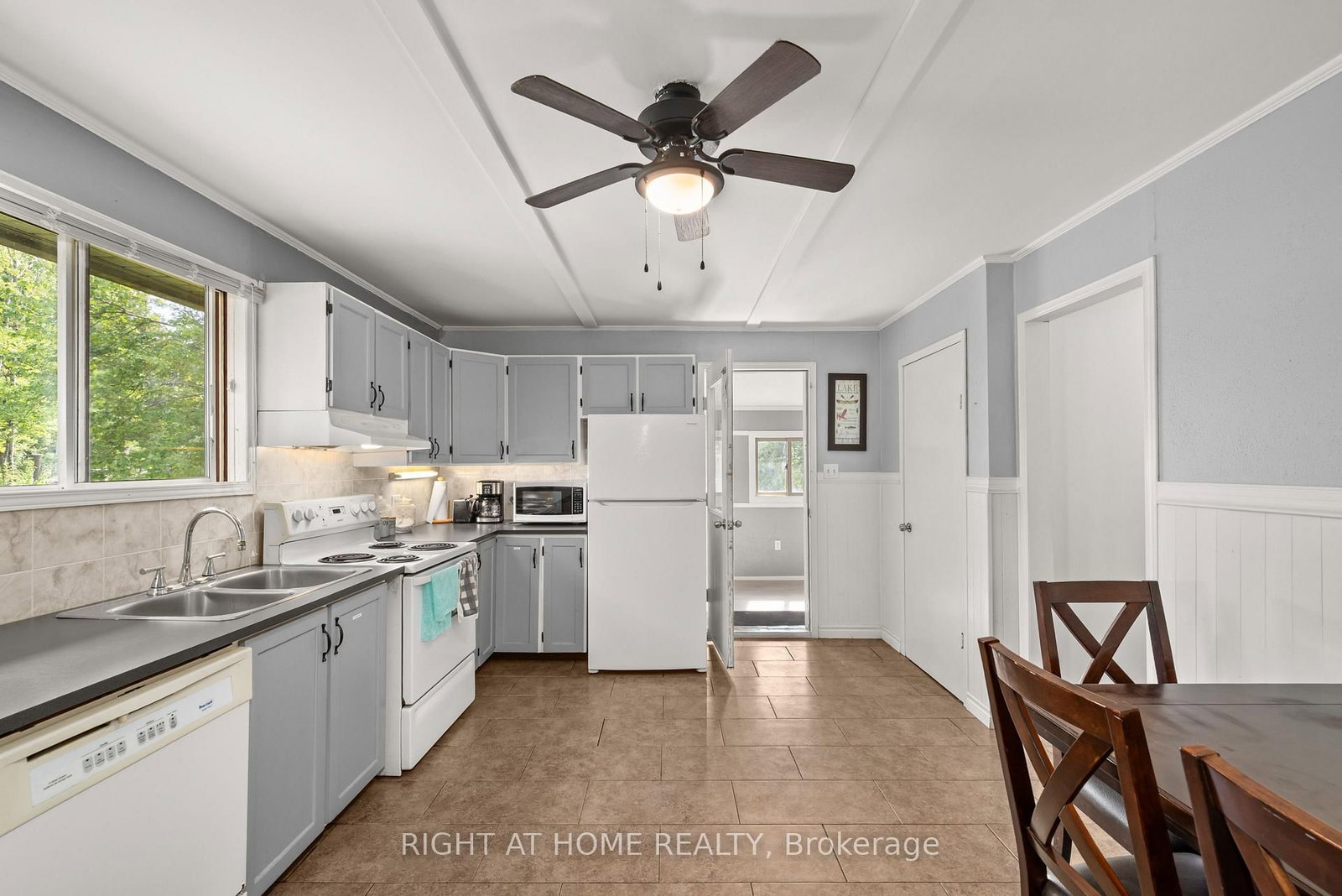 31 Morrison Street • Kawartha Lakes, ON photo 21