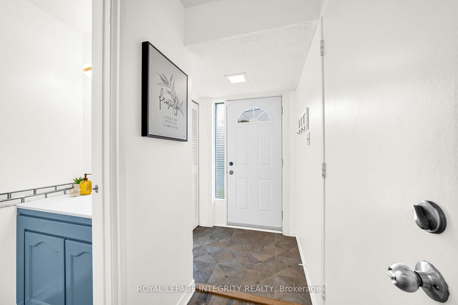 340 Stowe Court • #171 • Ottawa, ON photo 4