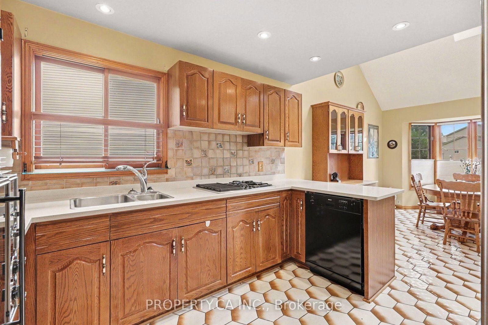 790 Gadwell Court • Orleans, ON photo 13