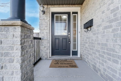 1435 Mickleborough Drive • London North, ON photo 4