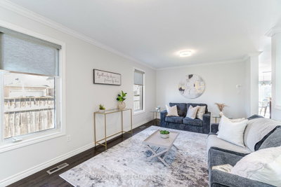 1435 Mickleborough Drive • London North, ON photo 8