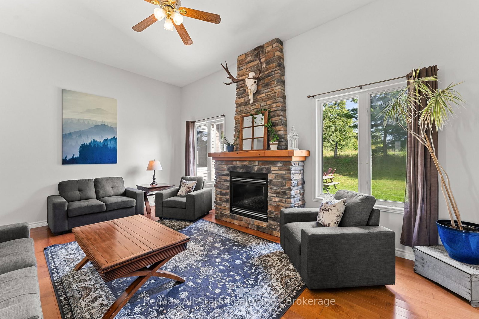 72 Patterson Road • Kawartha Lakes, ON photo 4