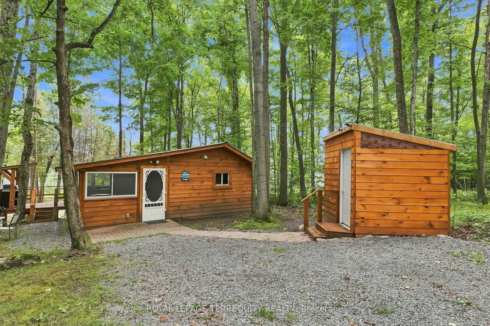 299 Swinburne Lane • Limoges, ON photo 1