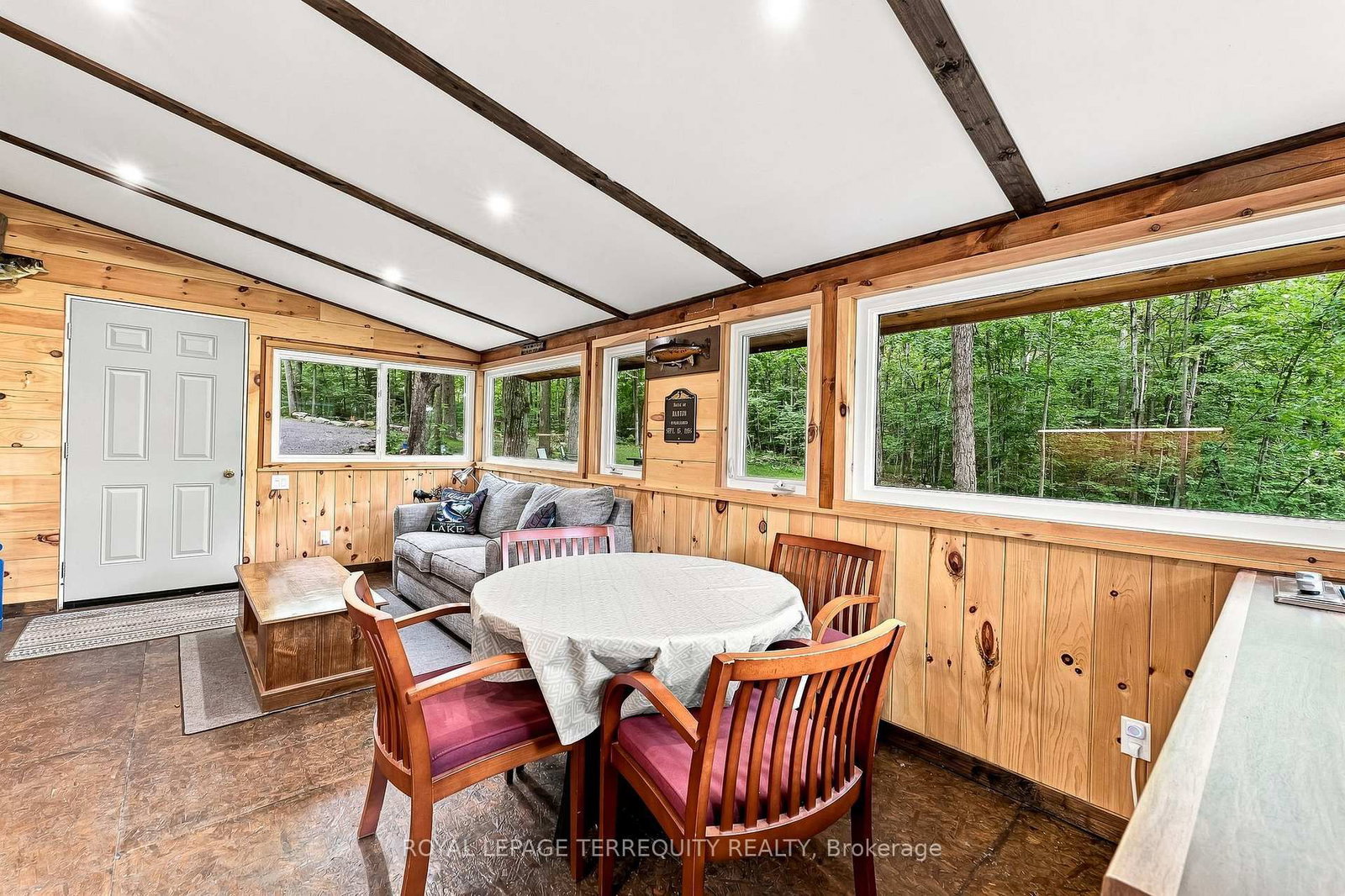 299 Swinburne Lane • Limoges, ON photo 15
