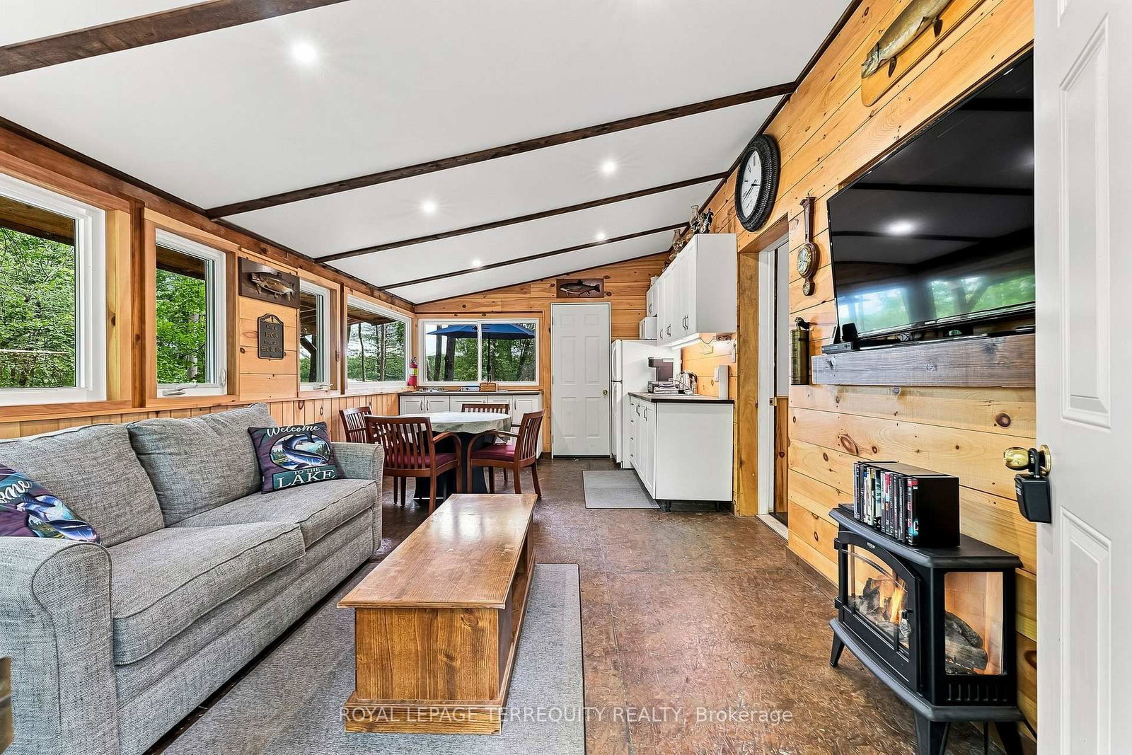 299 Swinburne Lane • Limoges, ON photo 9