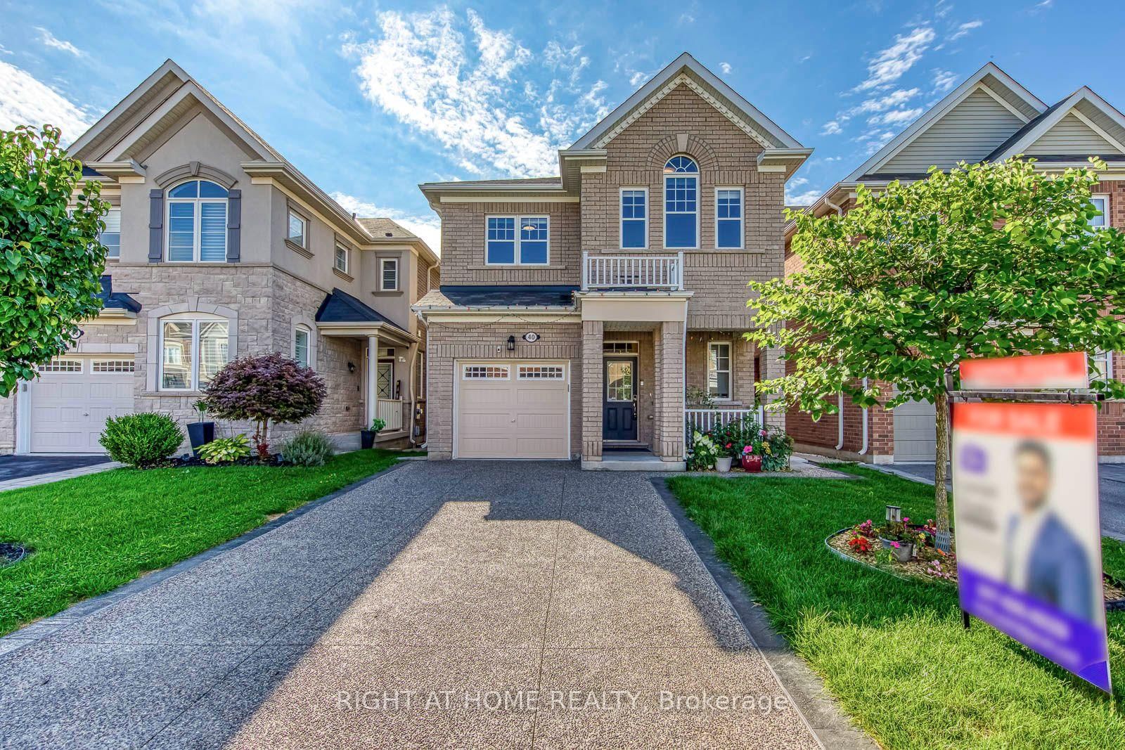 40 Stillwater Crescent • Hamilton, ON photo 1