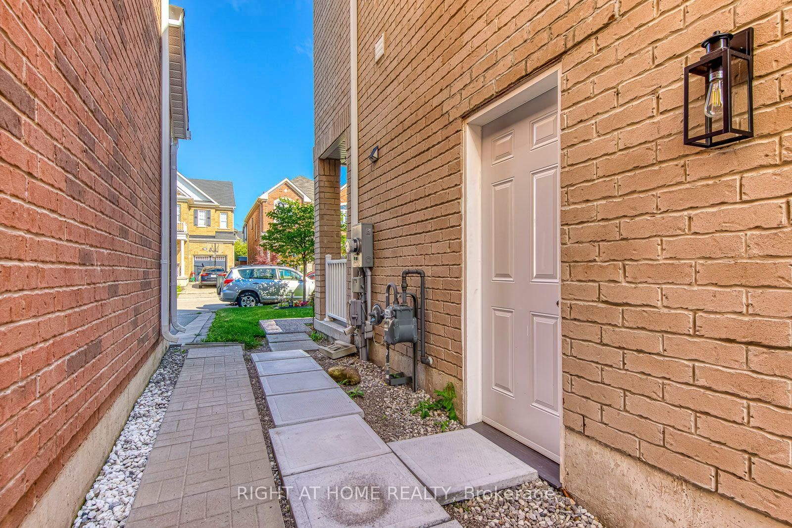 40 Stillwater Crescent • Hamilton, ON photo 31