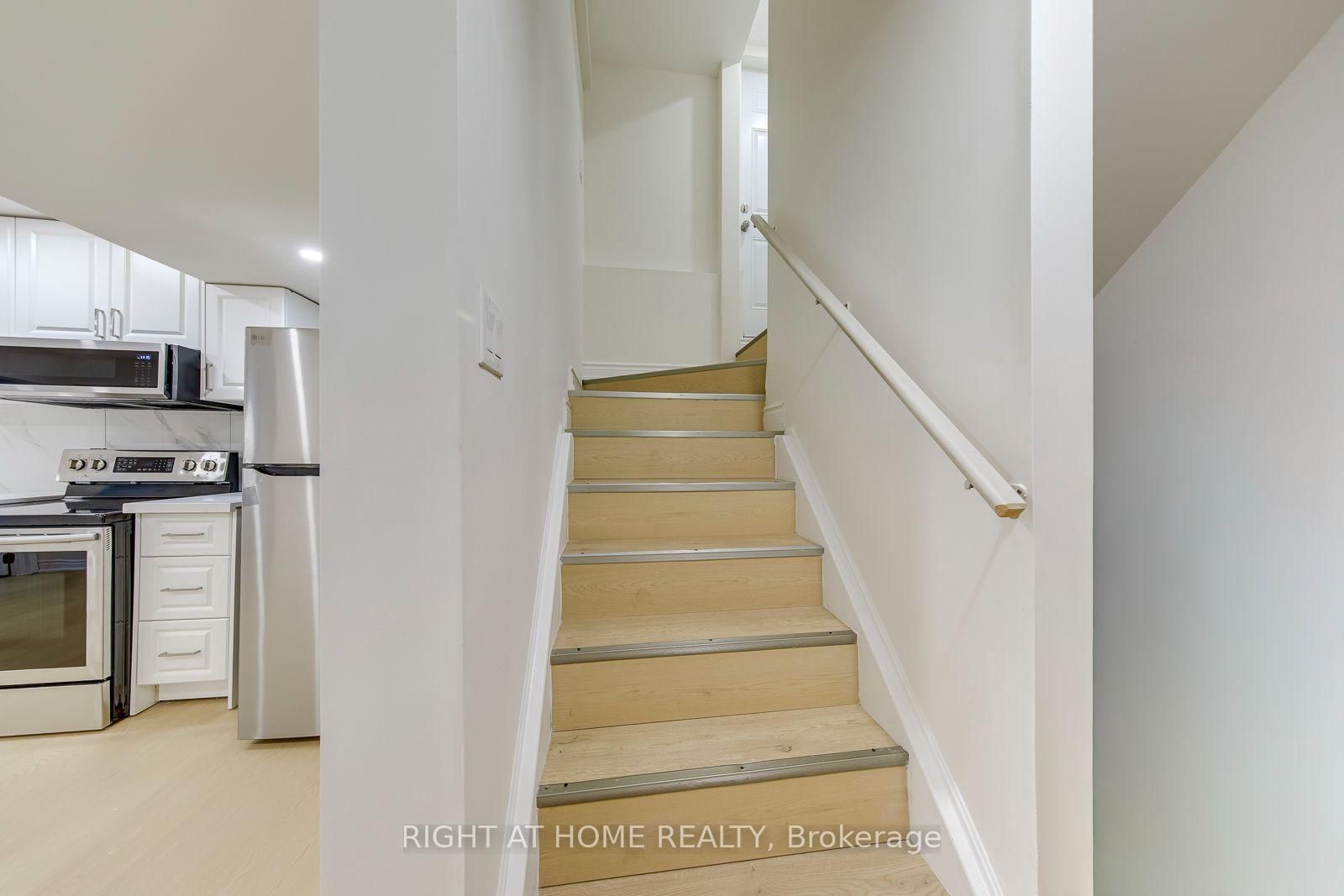 40 Stillwater Crescent • Hamilton, ON photo 32
