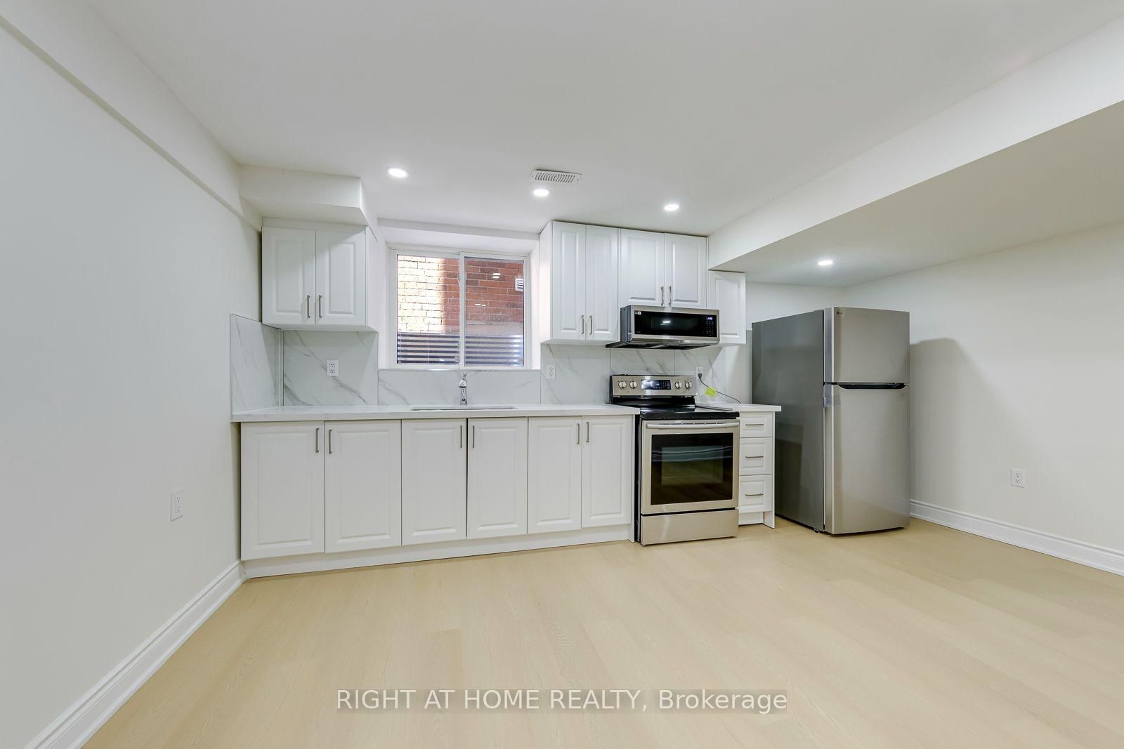 40 Stillwater Crescent • Hamilton, ON photo 34
